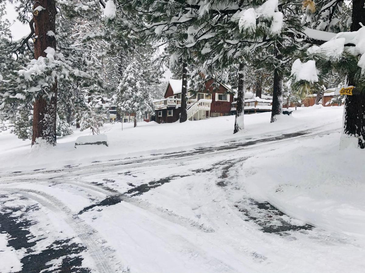 Mountain View Cabins Wrightwood Exterior photo