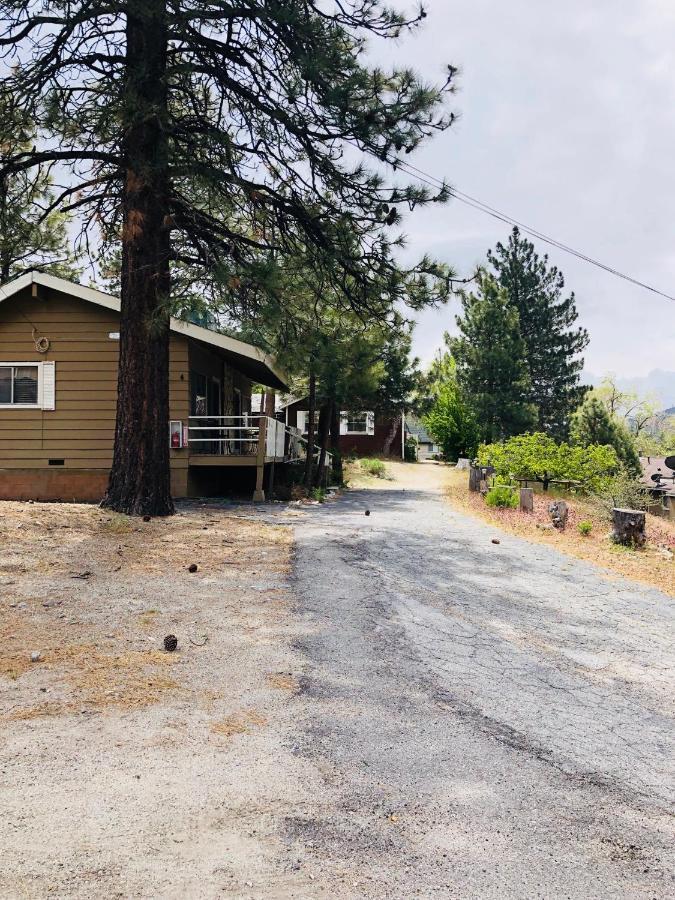Mountain View Cabins Wrightwood Exterior photo