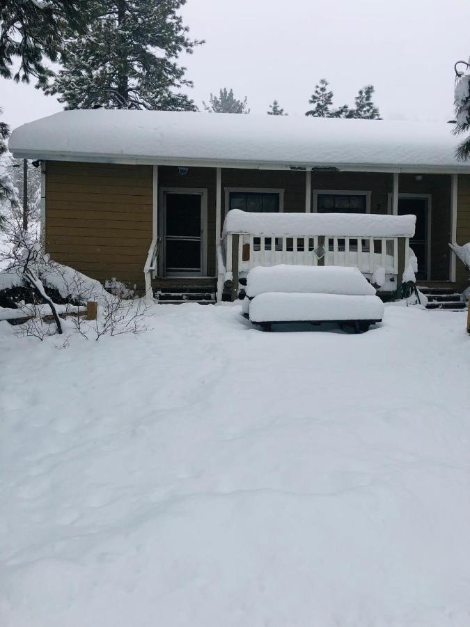 Mountain View Cabins Wrightwood Exterior photo