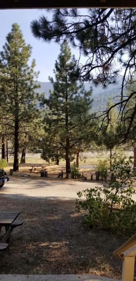 Mountain View Cabins Wrightwood Exterior photo
