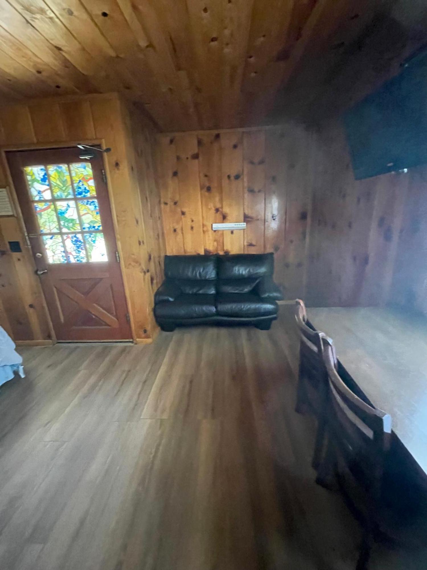 Mountain View Cabins Wrightwood Exterior photo