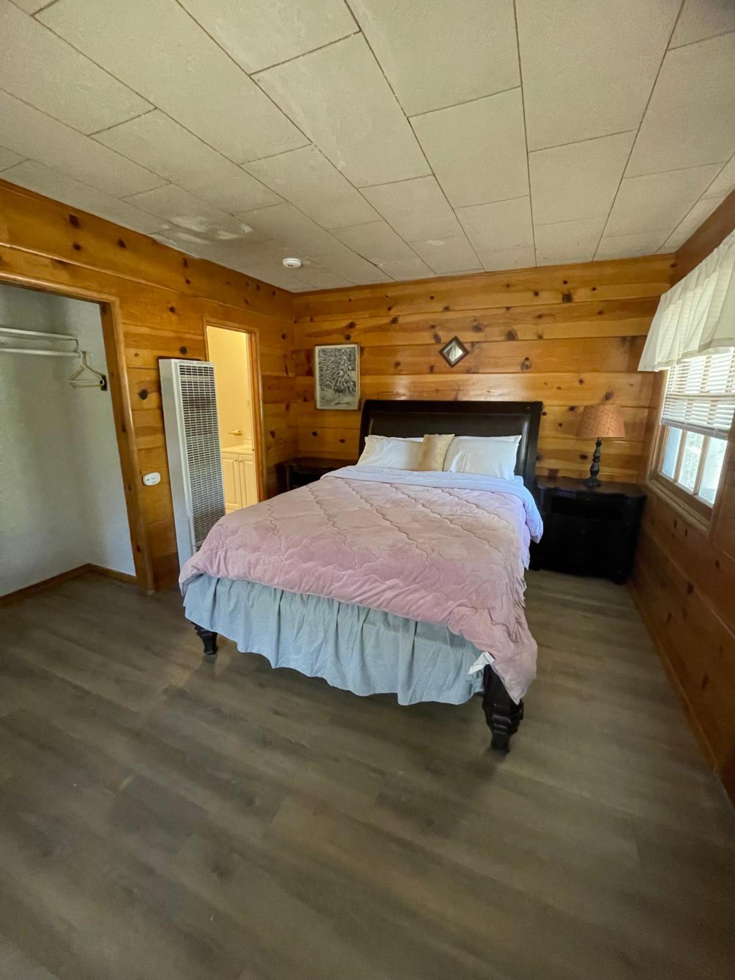 Mountain View Cabins Wrightwood Exterior photo